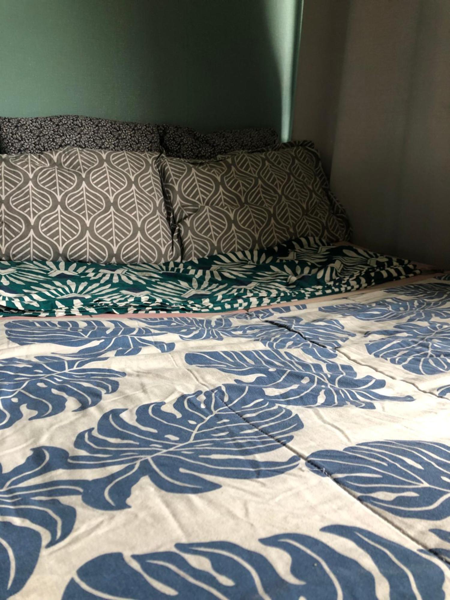 Private With 2 Double Bed Metro 5 No Key Check In 8pm- Checkout 12noon * Bobigny